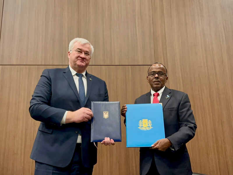 Україна встановила дипломатичні відносини із Сомалі