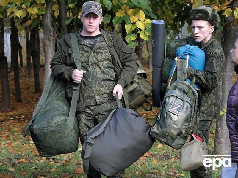 "Замотали кредиторы". ГУР опубликовал перехват из РФ, почему россияне идут на войну с Украиной