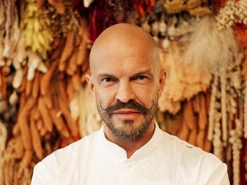 Ярославский показал своих родителей и рассказал, куда поехал с ними на Вербное воскресенье