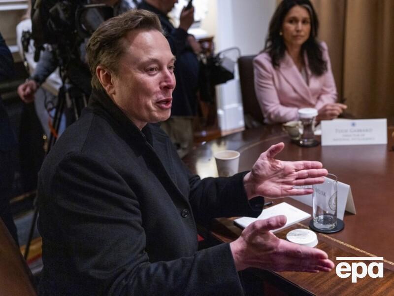 Маск шукає у своїй соцмережі жінок, які згодні від нього народжувати, і платить їм за мовчання – ЗМІ