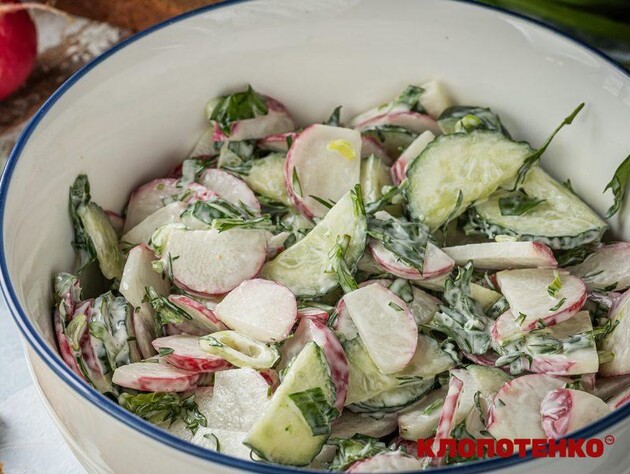 Возьмите эти два основных ингредиента – и они создадут в салате идеальный вкус. Простой рецепт закуски