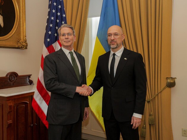 Шмыгаль: Договорились начать работу над зоной свободной торговли между Украиной и США