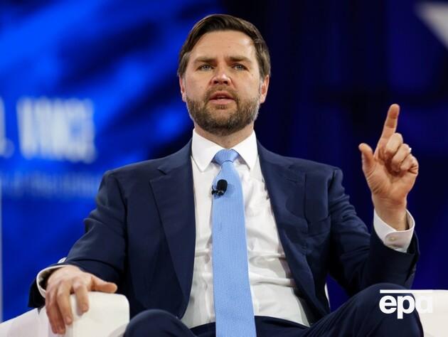 Трамп не уволил Уолтца, а перевел на другую должность. Это не связано с утечкой данных в Signal – Вэнс