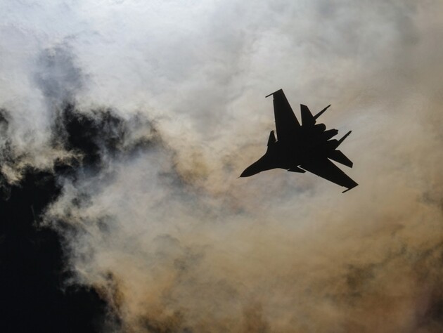 Впервые в мире. Военные ГУР МО ударом с морского дрона MAGURA сбили боевой самолет РФ. Видео