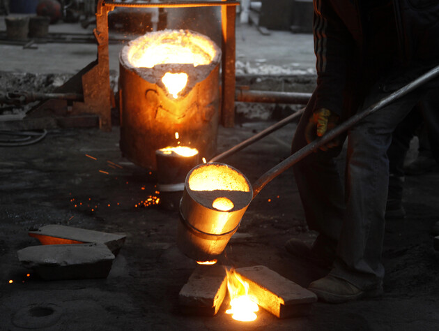 Несмотря на санкции, ЕС продолжает покупать российские продукцию и сырье. Импорт российского чугуна вырос на 90% – MetalMiner