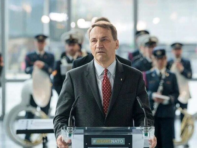 Туреччина й Китай можуть замінити США як посередники в переговорах РФ з Україною – Сікорський 