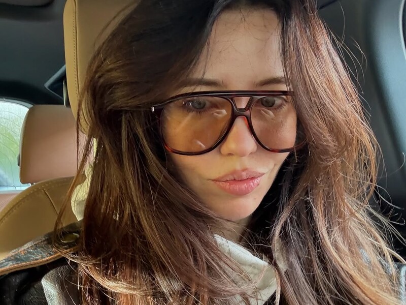 Дорофеева станцевала в кружевном корсете с пуш-апом