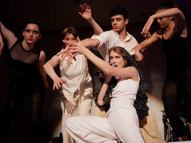 Nora Polinnia презентувала бунтарський трек і новий альбом. Відео