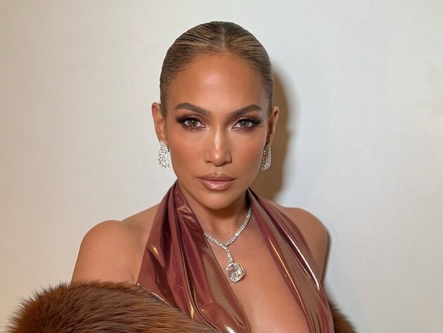 Лопес показала, как происходит ее приготовление к выступлению