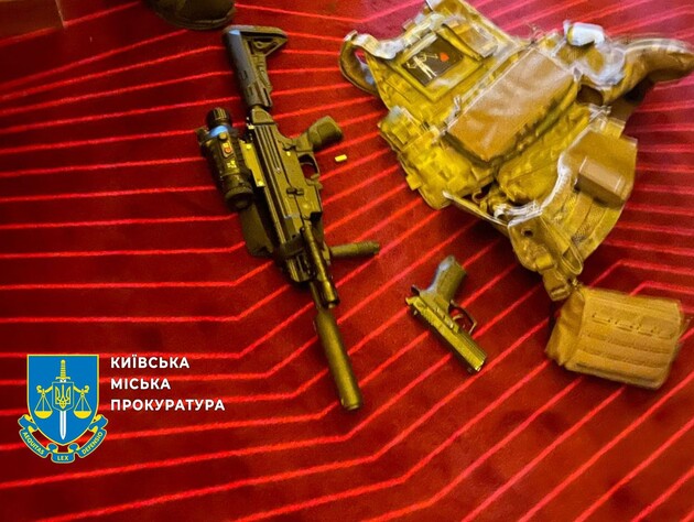 Чоловіка, який стріляв у київському готелі, повідомили про підозру в хуліганстві