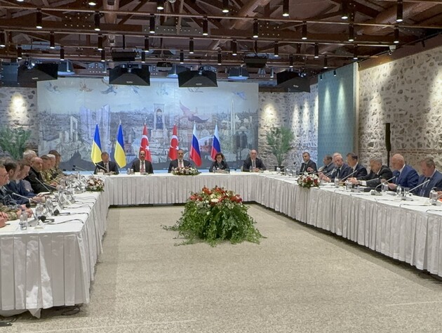 Переговори делегацій України й РФ розпочалися