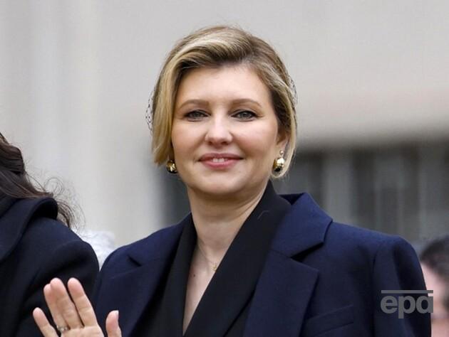 Зеленская появилась на интронизации папы римского. Новый образ первой леди Украины