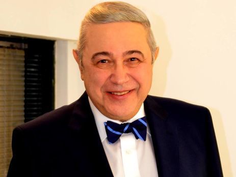 71-летний Петросян тренируется в зале