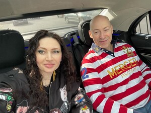 Трамп проти Путіна, чому немає санкцій, Арестович, зникнення Маска. Стрим Бацман із Гордоном. Трансляція