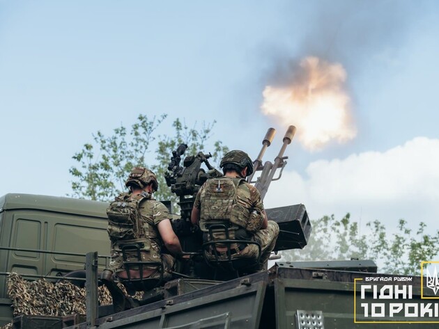 РФ за ночь выпустила по Украине 76 дронов. Пострадали две области