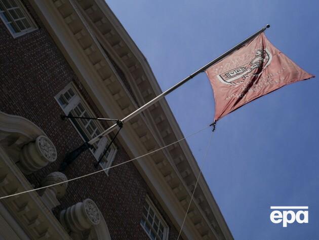 Адміністрація Трампа заборонила Гарварду зараховувати іноземних студентів