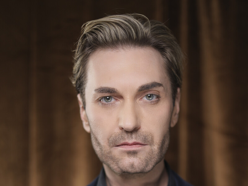 EL Кравчук презентовал обновленную версию песни, посвященную событиям в Югославии. Видео