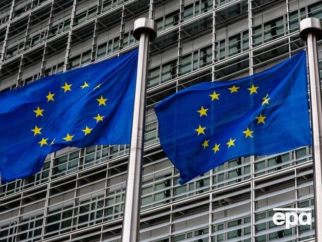 ЄС може від'єднати понад 20 російських банків від SWIFT у межах нового пакету санкцій – Bloomberg