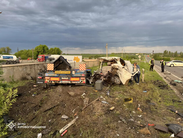 У Кіровоградській області в ДТП загинуло троє людей. Ще троє постраждали