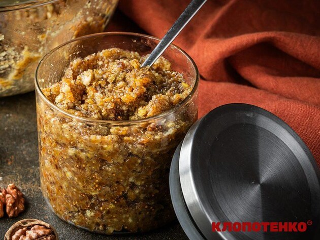 Змішайте ці сім інгредієнтів – й отримаєте пасту Амосова, яка гарно впливає на здоровʼя. Простий рецепт