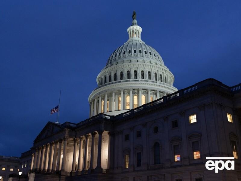 Сенат настроен продвигать жесткие пошлины против РФ даже без одобрения Трампа – The Telegraph