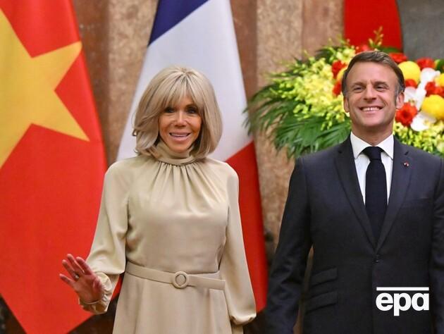 Макрон сравнил инцидент с пощечиной от жены с геопланетарной катастрофой