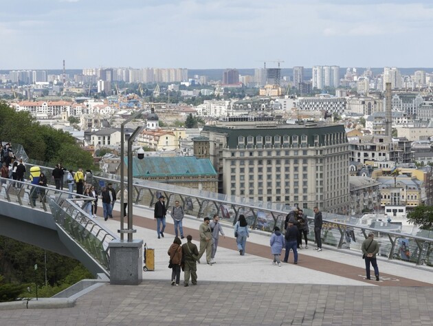 Синоптики прогнозують у різних регіонах України дощі з грозами й спеку до +30 °С