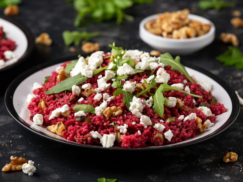 Його часто готують замість вечері. Швидкий салат із буряка