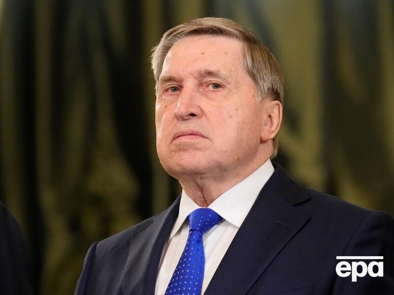 "Недостаточно информируют". Ушаков прокомментировал заявления Трампа о том, что "Путин играет с огнем"