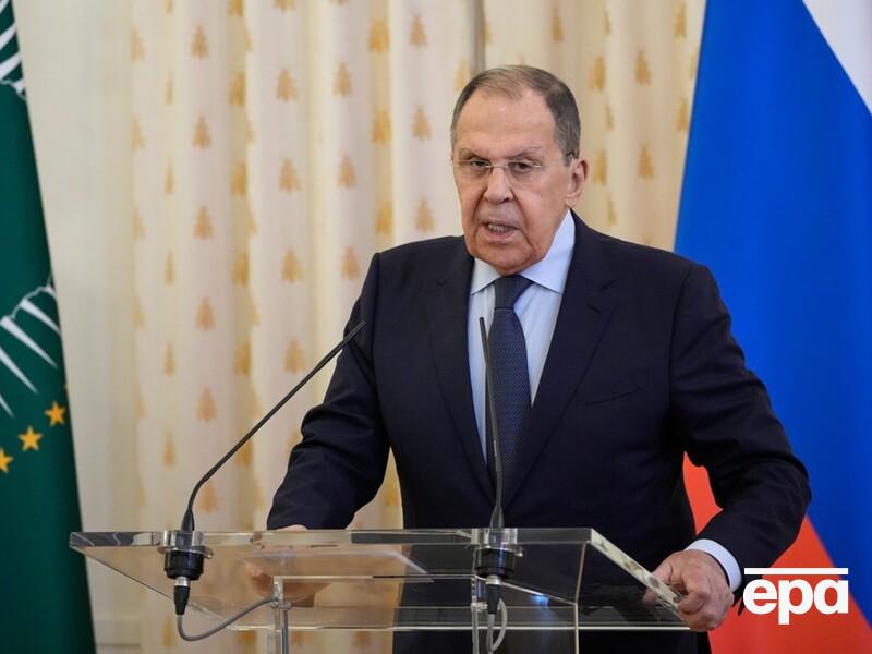 Лавров отреагировал на снятие ограничений дальнобойного оружия и заявил, что Германия сползает "вниз к краху"