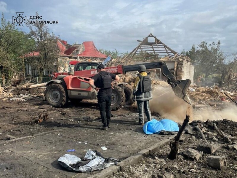 В результате российской атаки в Запорожской области есть погибшие и пострадавшие