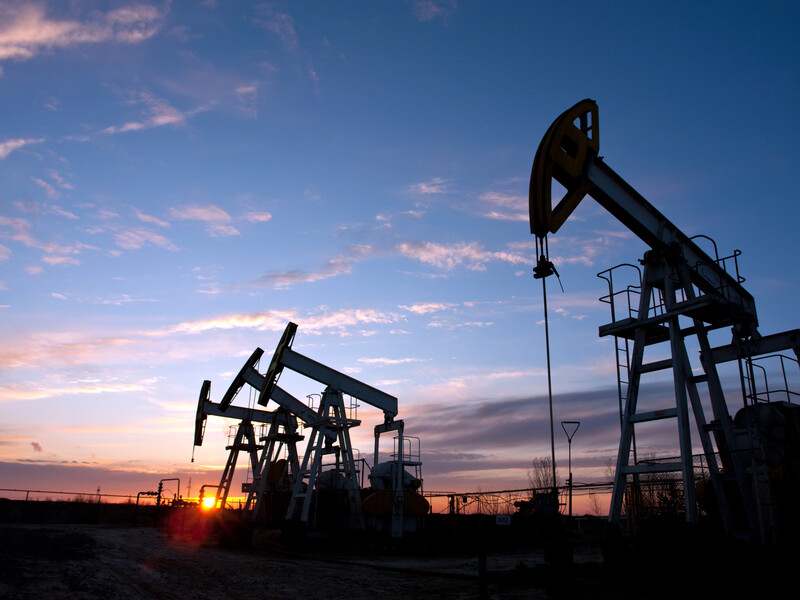 Путину всегда везло с ценами на нефть. Но на четвертый год полномасштабной войны перестало – СМИ