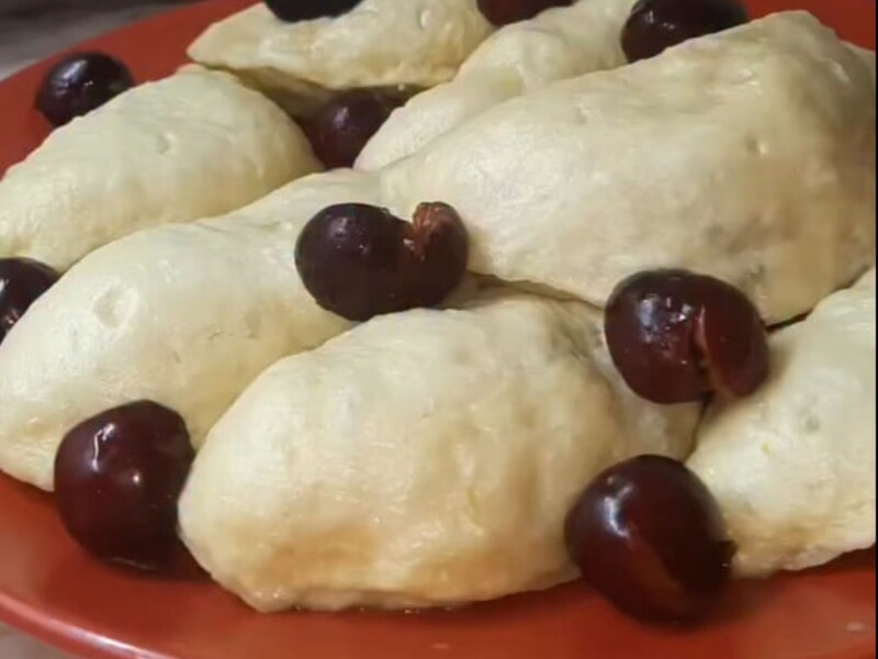 Смешайте это с мукой – и вареники получатся пышные и вкусные. Рецепт и секретный лайфхак