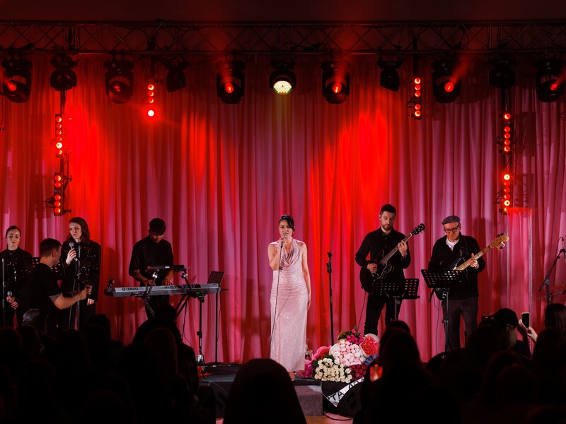 Кошевая, Решетники и жена Остапчука без мужа. Как звезда 