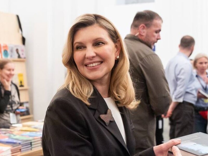 Який вигляд має новий манікюр першої леді України. Фото великим планом