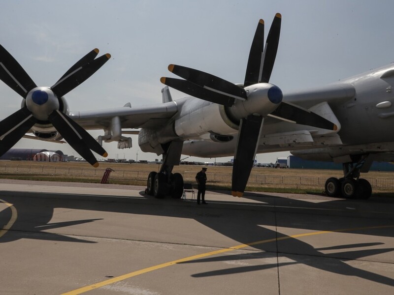 СБУ уничтожает самолеты на аэродромах в тылу России в рамках масштабной спецоперации. Видео