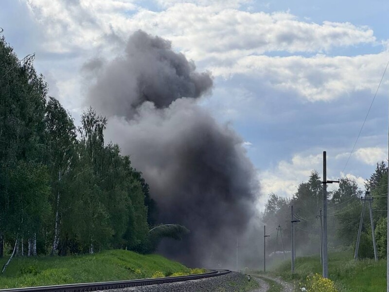 Один из поврежденных мостов в России взорвали, он не подлежит восстановлению. Видео