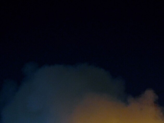 Россию атакуют дроны. В сети пишут о массированной атаке, взрывы слышны в Липецке и Курске. Видео