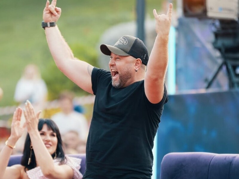 Кум Зеленского Пикалов, который три года назад вступил в Нацгвардию, засветился на мотофестивале. Фото