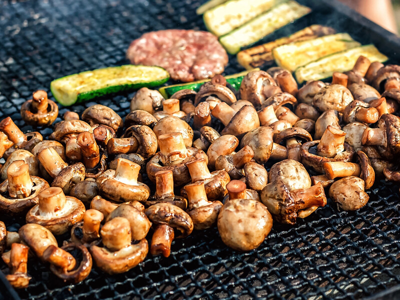 Додайте це – і гриби з фаршем вийдуть дуже соковитими і смачними. Простий рецепт 