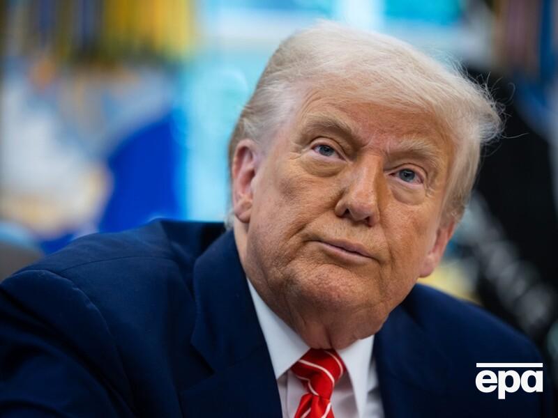 Трамп ошибочно подумал, что журналист обозвал его курицей, и обиделся