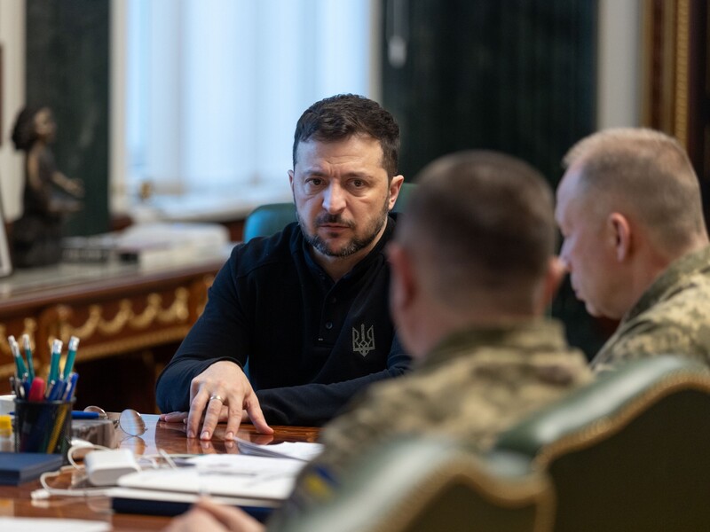 Зеленський провів низку кадрових змін у командуванні армії. Сили безпілотних систем очолив Мадяр