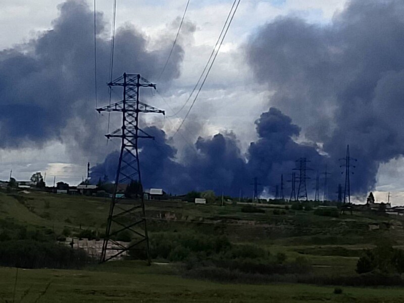 Так розпочиналася "Павутина". З'явилися відео фури із дронами, які розбомбили російські літаки