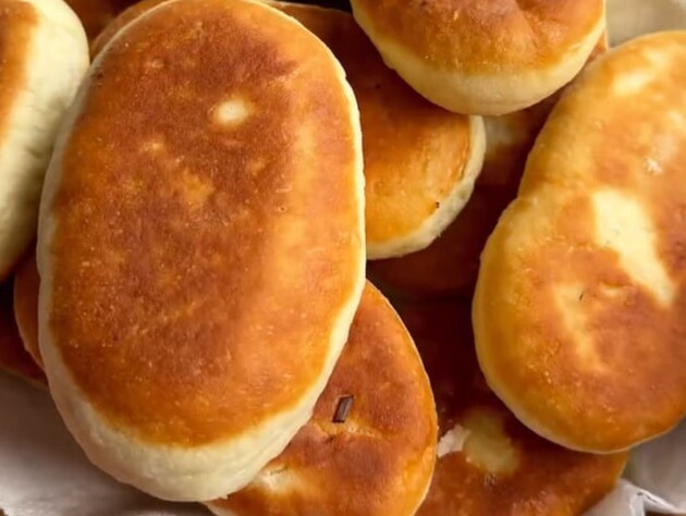 Смажені пиріжки з такого тіста виходять надзвичайно смачними. Рецепт