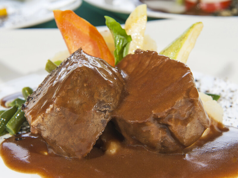 Подливка, как в детстве у мамы. Подавайте с картофельным пюре и маринованными огурчиками