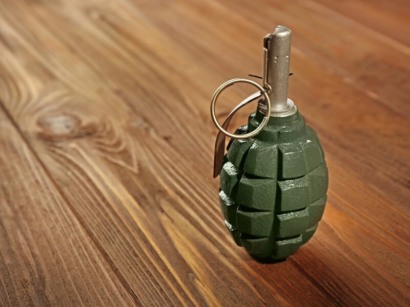 В Киевской области среди ночи мужчина взорвал гранату, есть раненые