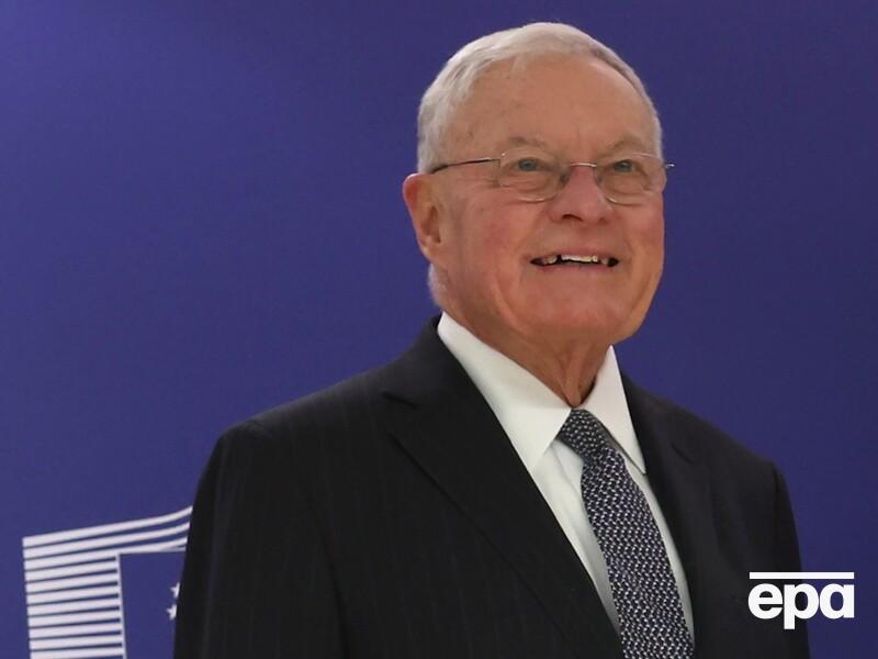 "Смелое лидерство". Келлог заявил, что удары Украины по авиации РФ могут стать толчком к миру