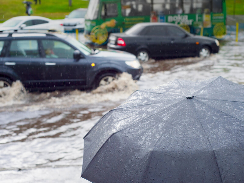 Грозы, град и шквалы. Укргидрометцентр предупредил об опасном ухудшении погоды
