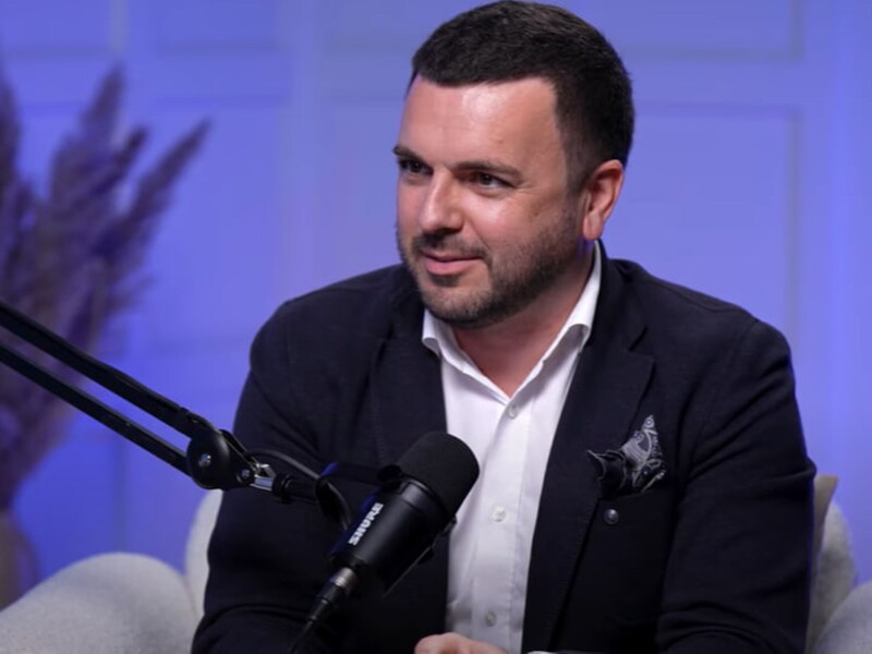 Решетнік виправдав зашквари Цимбалюка, який відпочивав з Алхім під російськомовні пісні