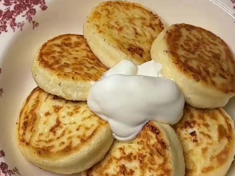 Этому рецепту уже 10 лет – и сырники всегда получаются идеальные и невероятно вкусные